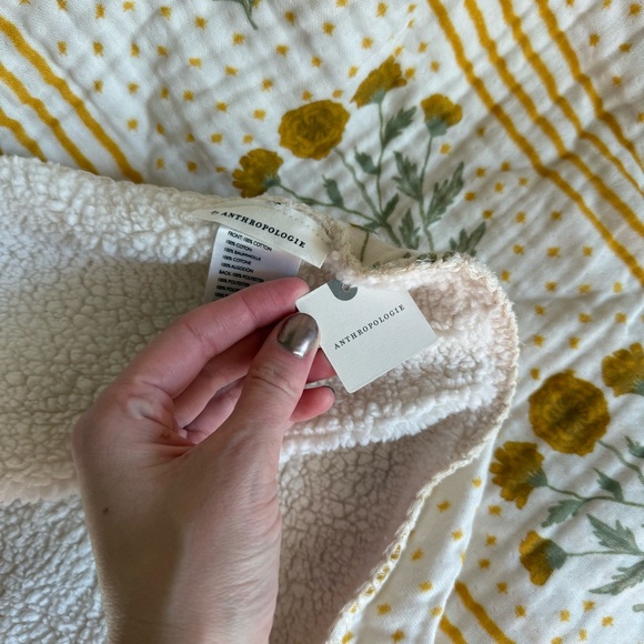 Anthropologie gauze cotton Sherpa floral printed throw blanket - Picture 5 of 6